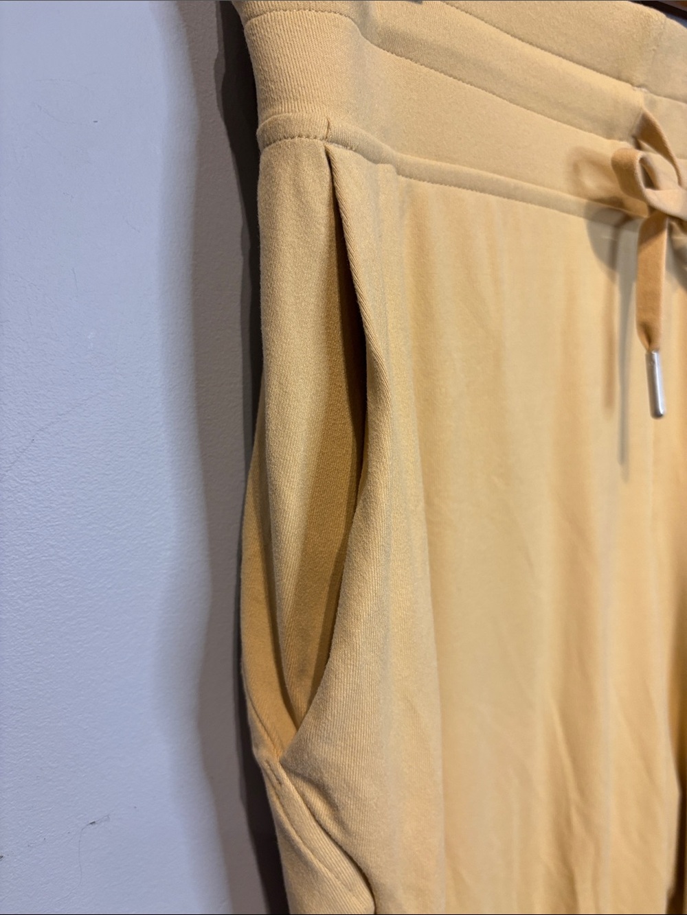 Lululemon Ready to Rulu High-Rise Jogger in Pecan Tan - Picture 7 of 10